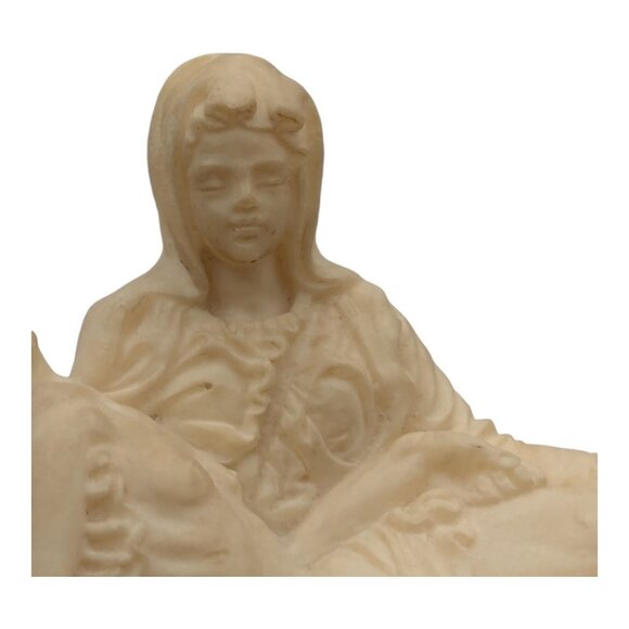 Vintage Pieta Mary & Jesus Resin Figurine With Marble Base Religious Sculpture - Picture 13 of 14